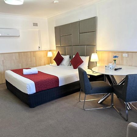 Countryman Motor Inn Cowra Extérieur photo