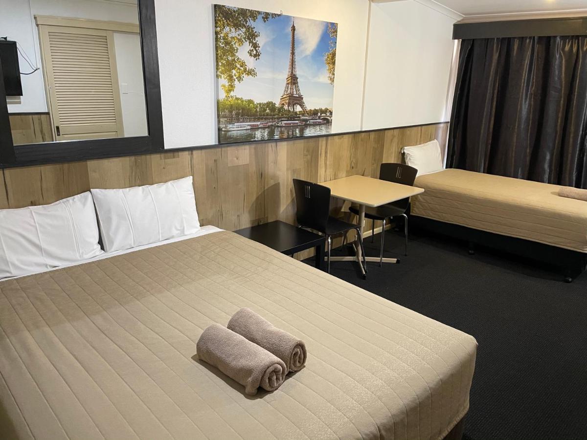 Countryman Motor Inn Cowra Extérieur photo