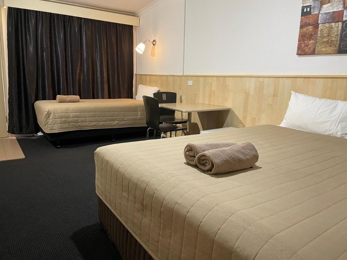 Countryman Motor Inn Cowra Extérieur photo
