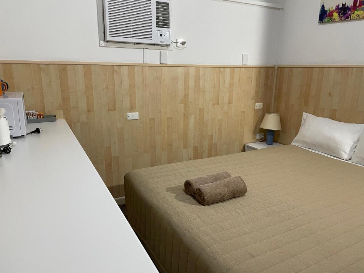 Countryman Motor Inn Cowra Extérieur photo
