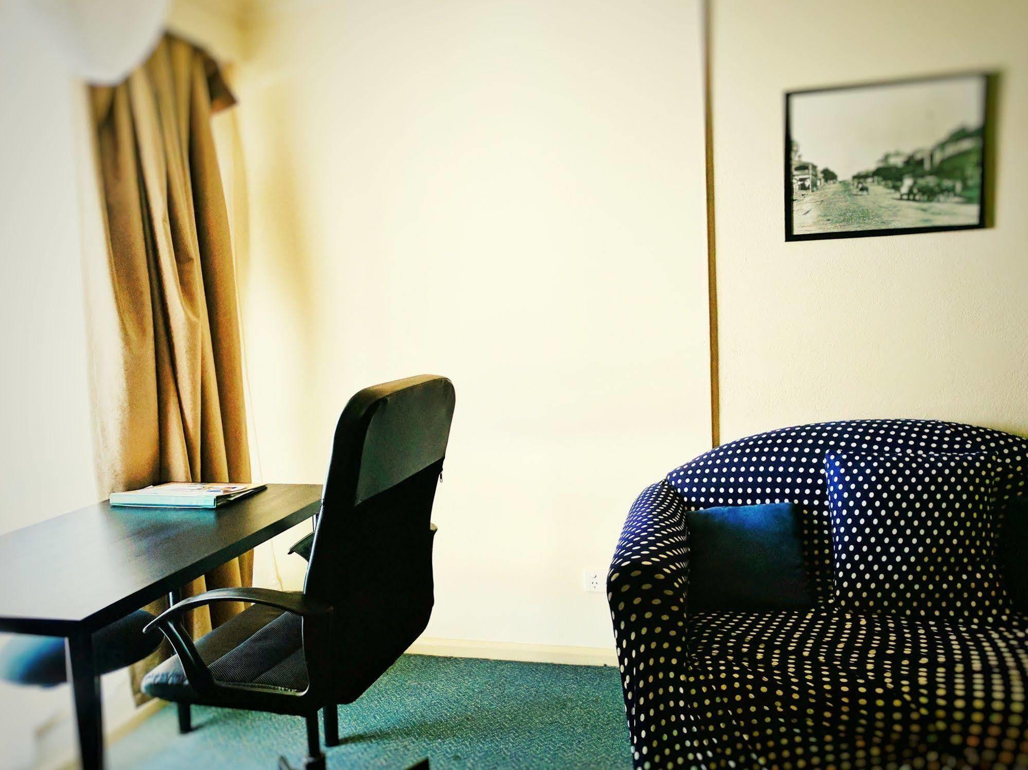 Countryman Motor Inn Cowra Extérieur photo