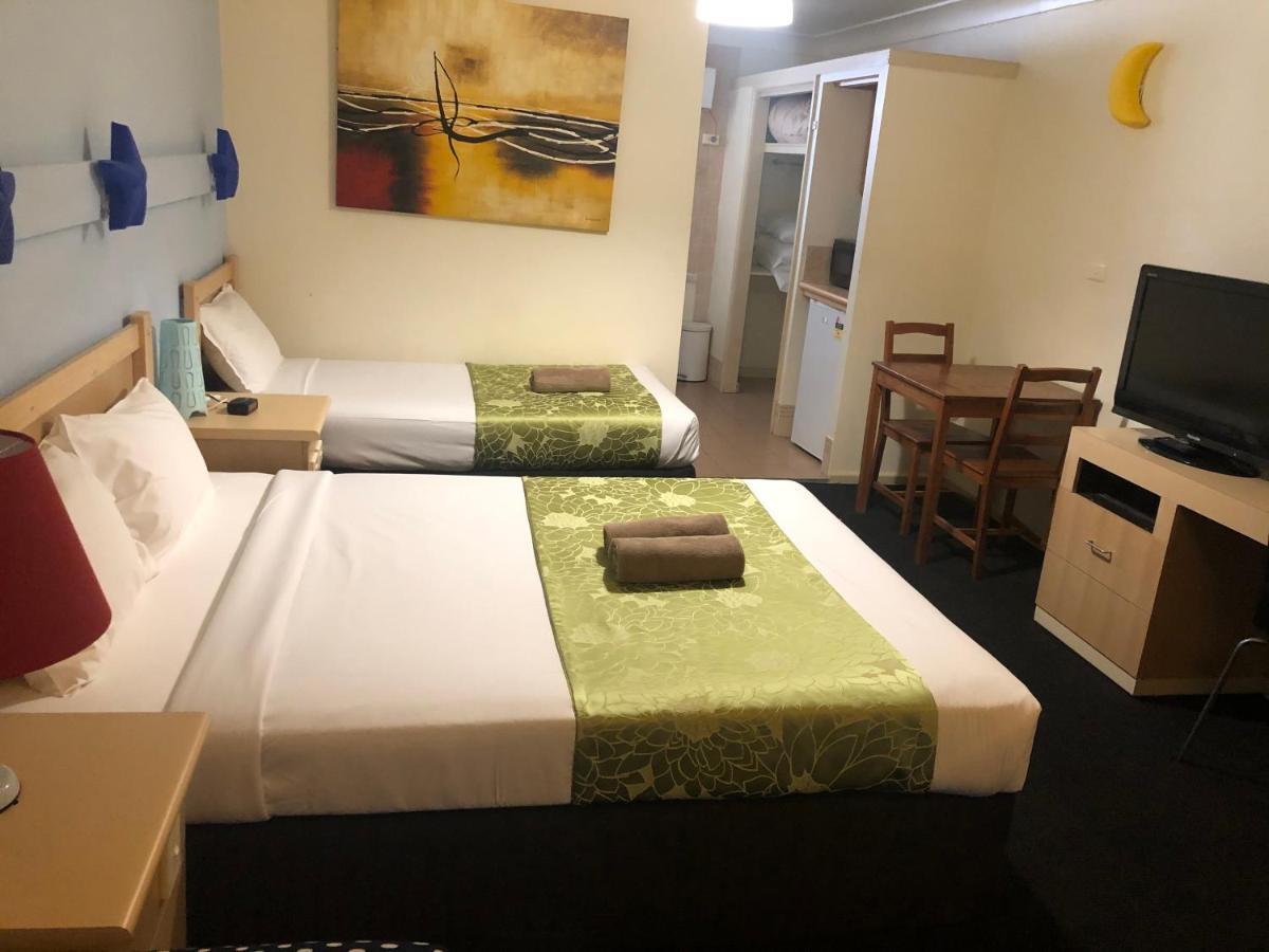 Countryman Motor Inn Cowra Extérieur photo